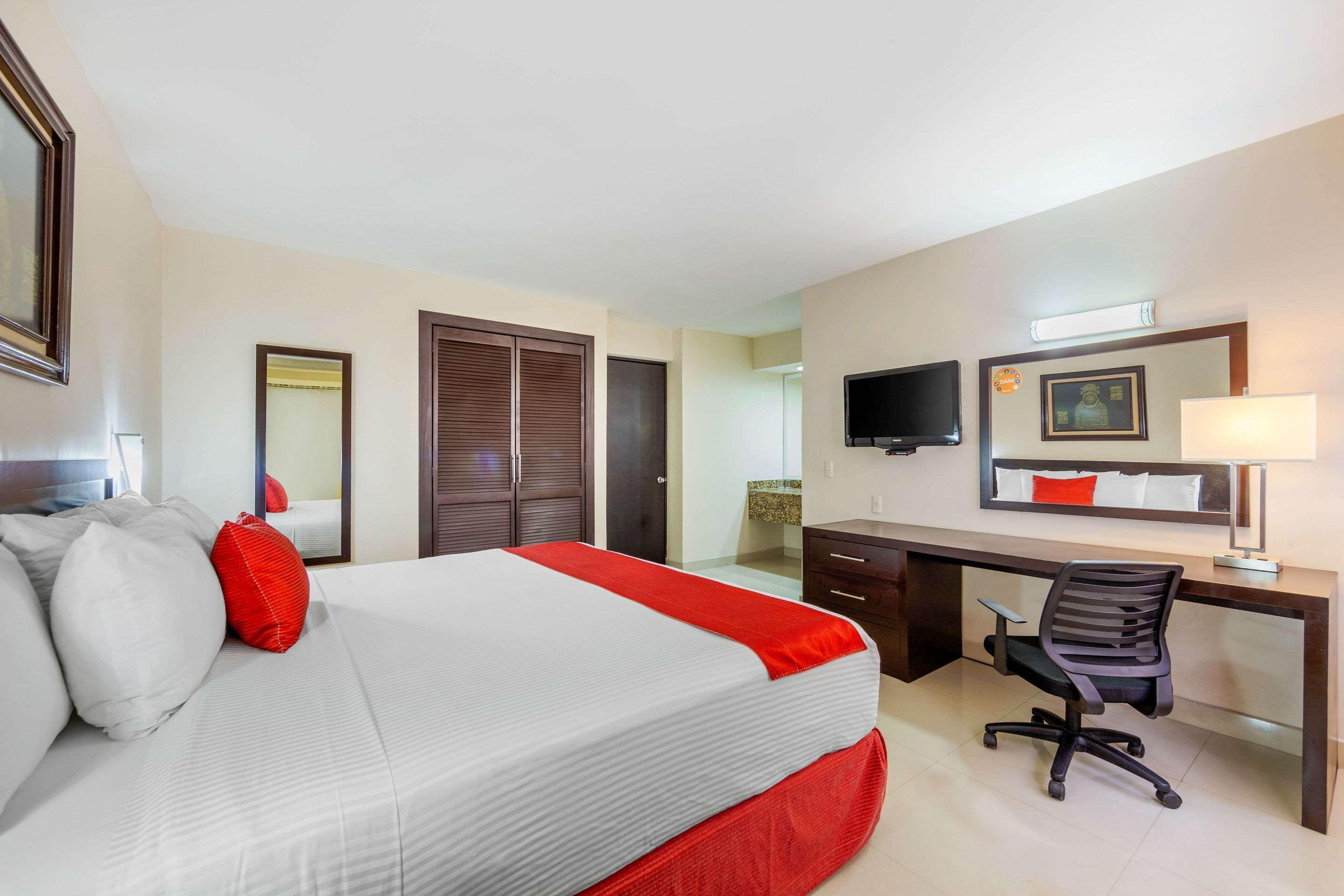 Quality Inn Tuxtla Gutiérrez Buitenkant foto