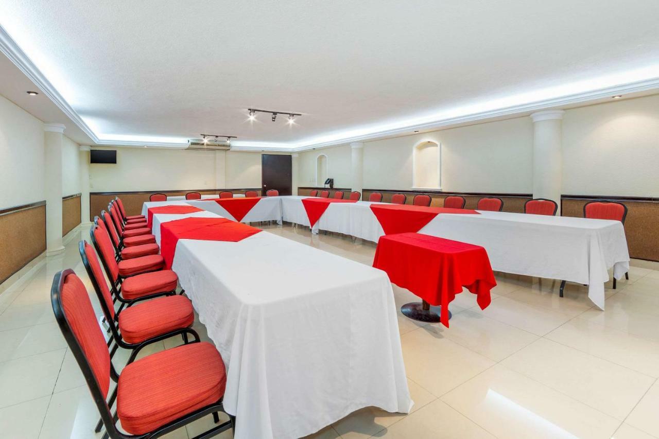 Quality Inn Tuxtla Gutiérrez Buitenkant foto