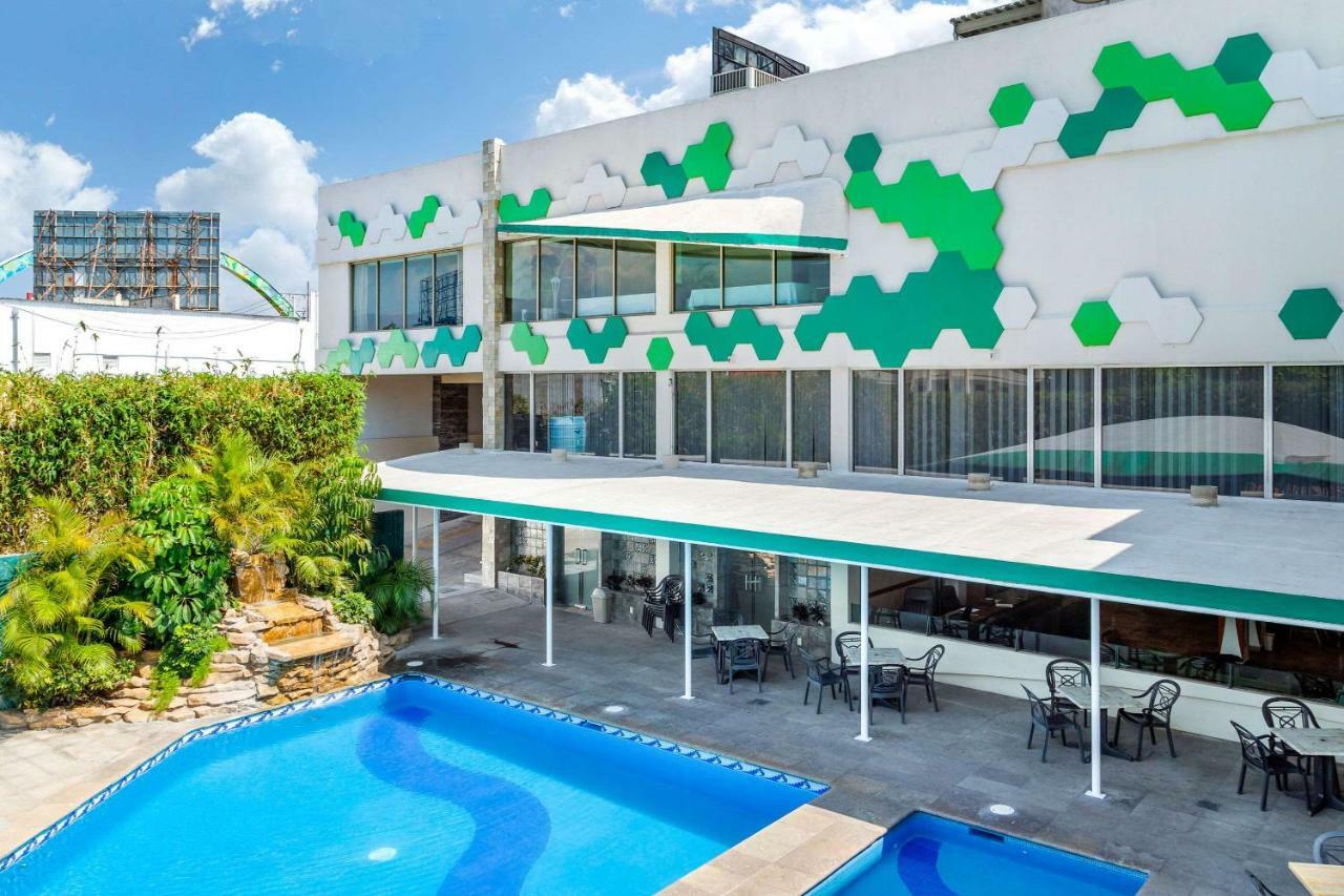 Quality Inn Tuxtla Gutiérrez Buitenkant foto